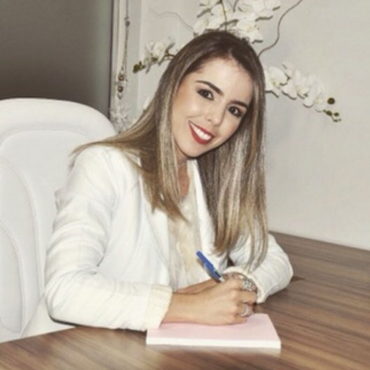 Dra. Marília Reis Pereira Vaz