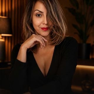 Dra. Vânia Ribeiro