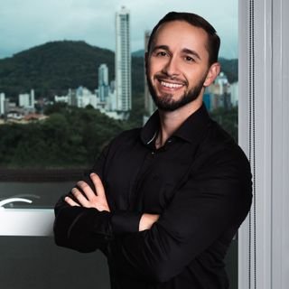 Dr. Joelton Silveira