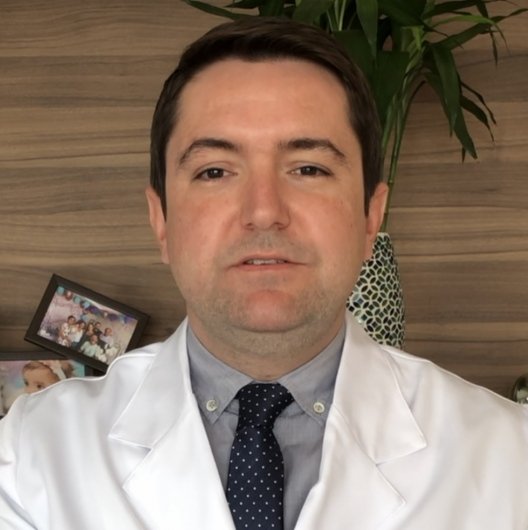 Dr. Andreo Parra