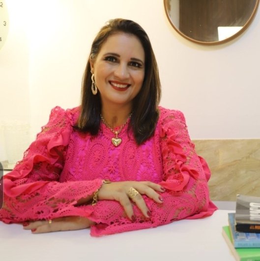 Dra. Cléria Divina De Oliveira