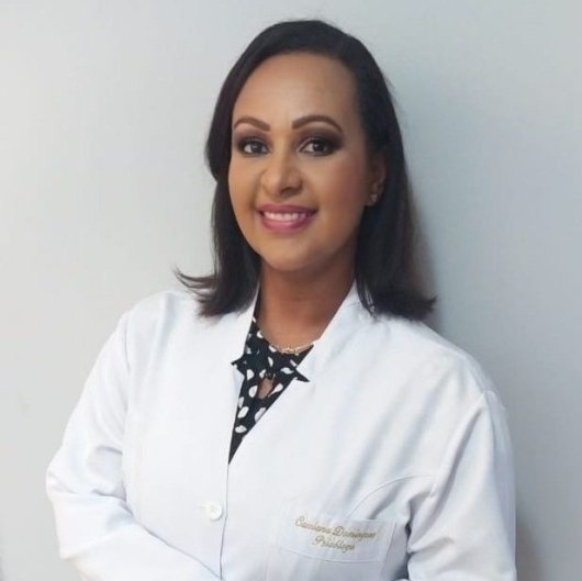 Dra. Cassiana Domingues