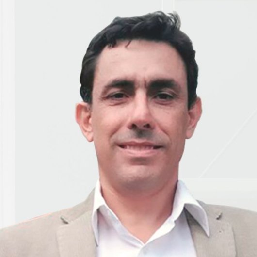 Dr. Carlos Toledo Cerqueira