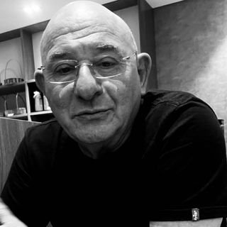 Dr. Julio Ostrowska