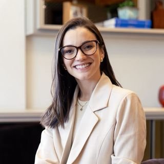 Nicole G. Saviatto