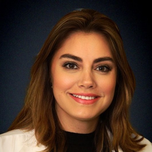 Dra. Francyne Veiga Reis Cyrino