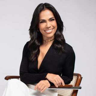 Dra. Larissa Braz .