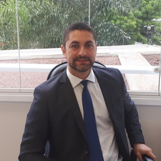 Dr. Gustavo Pilotto