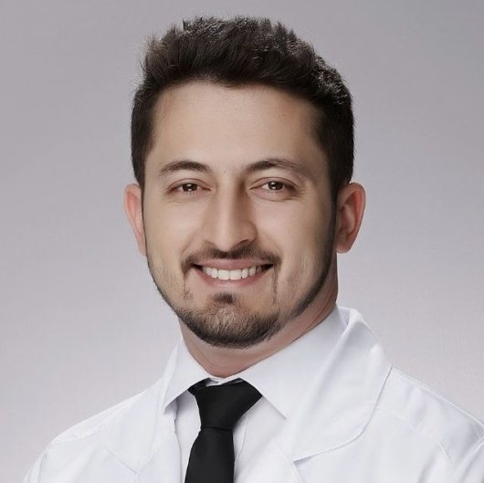 Dr. Gustavo Bandeira Santos