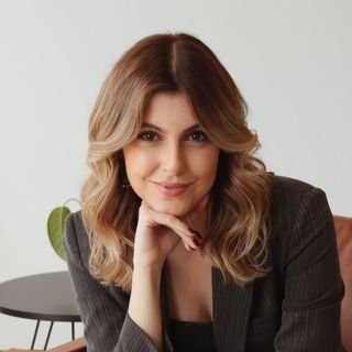 Dra. Letícia Maia