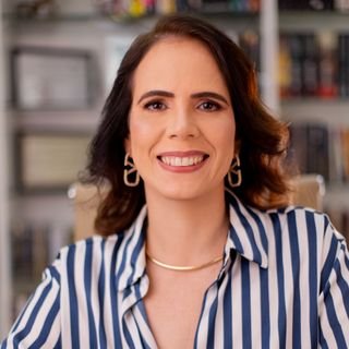 Dra. Viviane Brandão