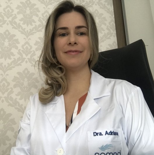 Dra. Adriana de Siqueira Carvalho Knabben