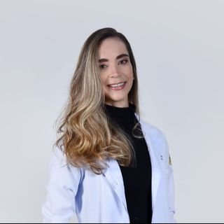 Dra. Lorena Rebouças