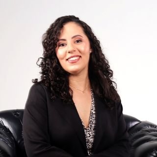 Dra. Suellen de Morais Barros Bezerra