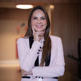 Dra. Cristiane Andrade Gomes Shimazu