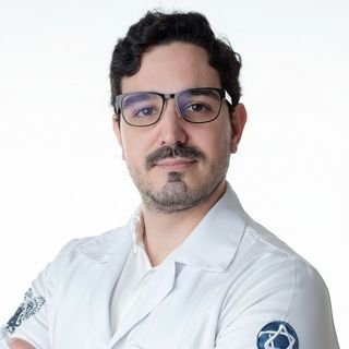 Dr. Leonardo Silveira