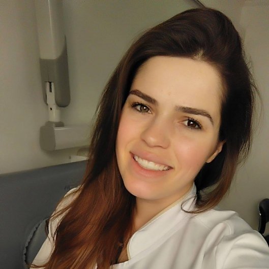 Dra. Ana Carolina Sanchez Simião