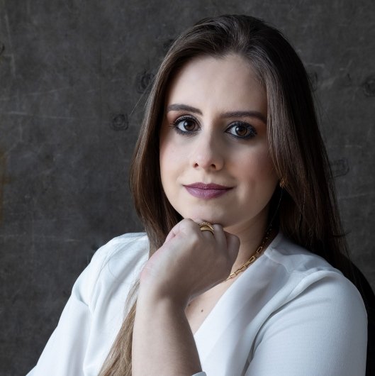 Dra. Vanessa Regina Bento Campos