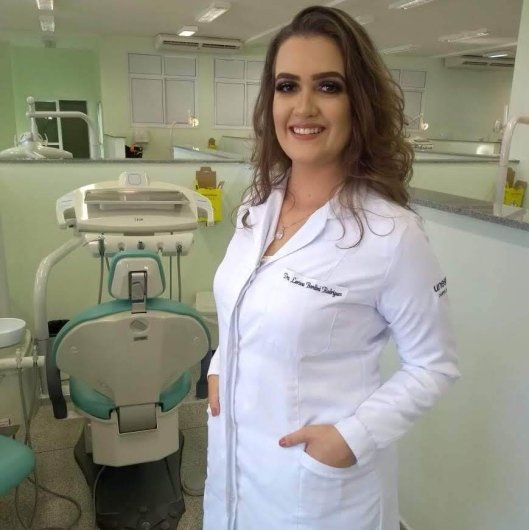 Dra. Larissa Bordini Rodrigues
