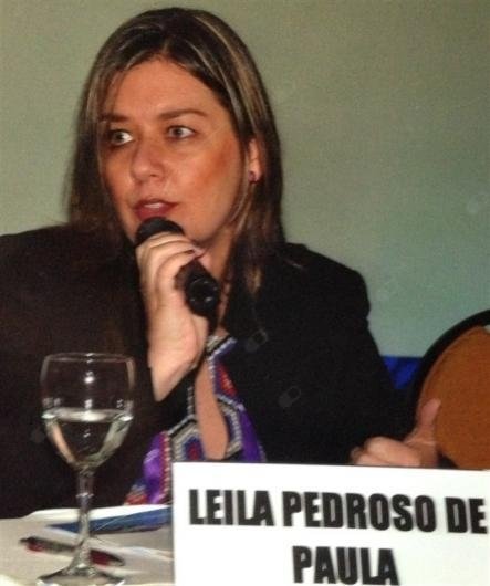 Dra. Leila Cristina Pedroso de Paula