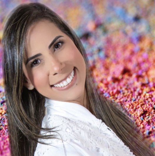 Dra. Camila Marques Azevedo