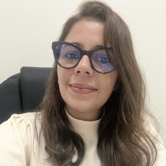 Raphaela Oliveira