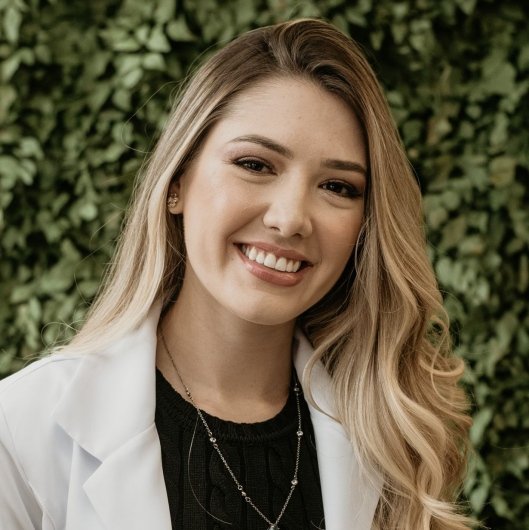 Dra. Brenda Battestin