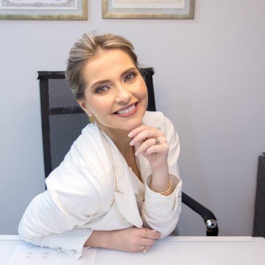 Dra. Gabriela Marques