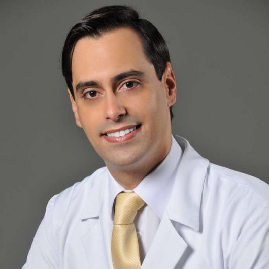 Dr. Fernando Cruz