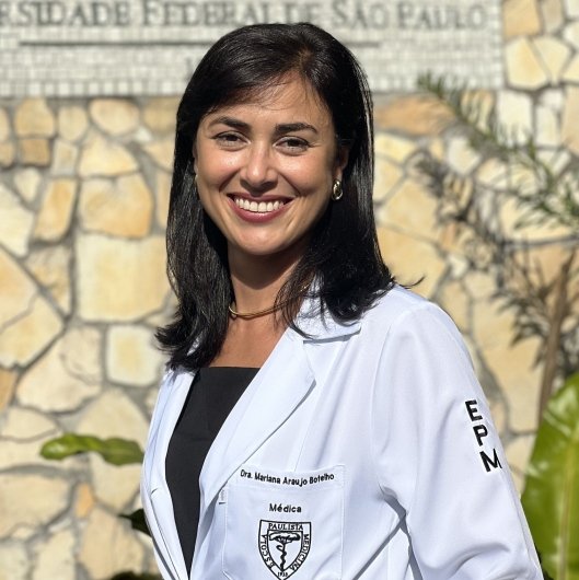 Dra. Mariana Araujo Botelho de Sousa