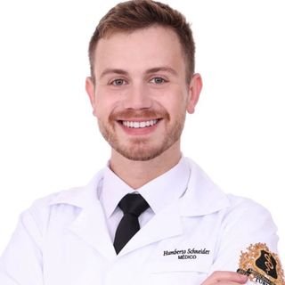 Dr. Humberto Schneider