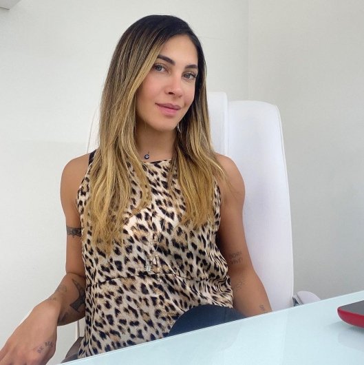 Dra. Leticia Costa Perri