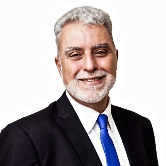 Dr. Mauricio Gadbem