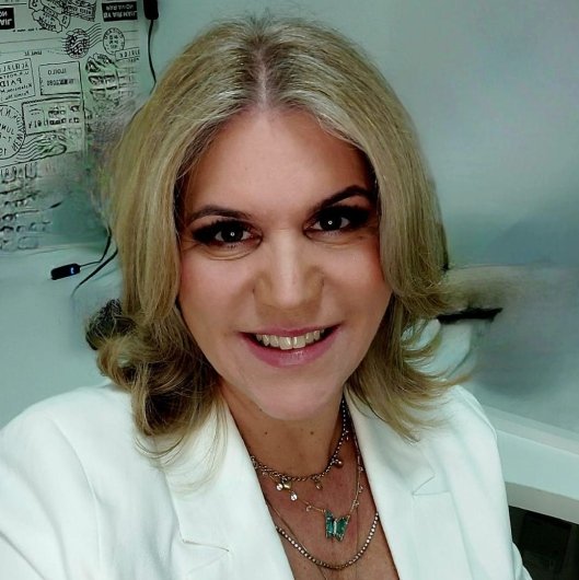Iara Silva Dela Coleta