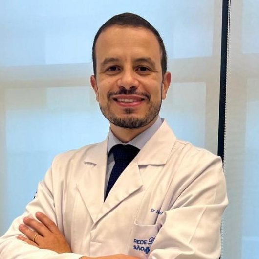 Dr. Raphael Prata