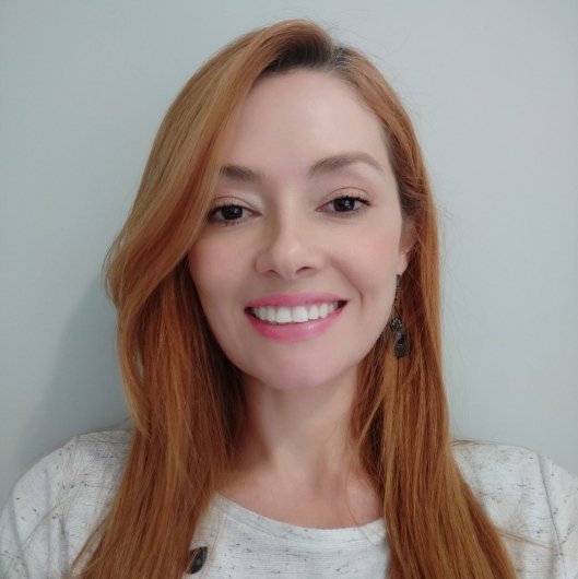 Dra. Alessandra Azevedo Torga do Carmo