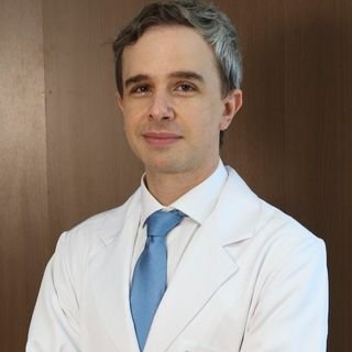 Dr. Victor Almeida