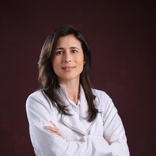 Dra. Amanda Abraçado de Almeida