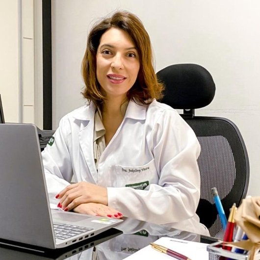 Dra. Jakeliny Vieira