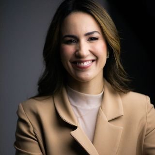 Dra. Fernanda Cesar Moura