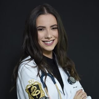 Dra. Julia Camargo Manfroi