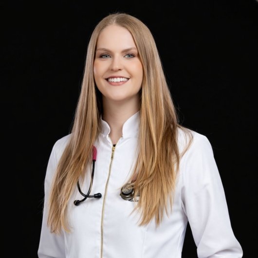 Dra. Natasha Foerster Contini