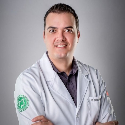 Dr. Sillas Mourão