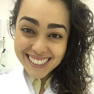 Dra. Marcella Salim de Carvalho Valpassos