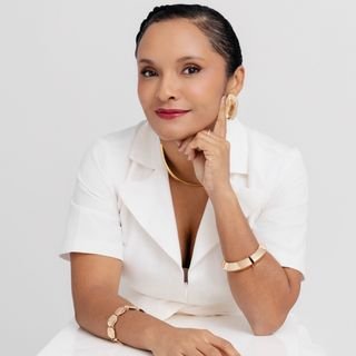 Dra. Annie Mafra Oliveira