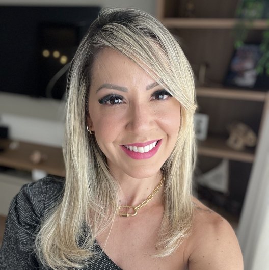 Dra. Ariella Macedo Vieira