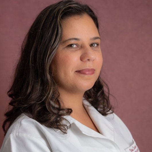 Dra. Laira Soares
