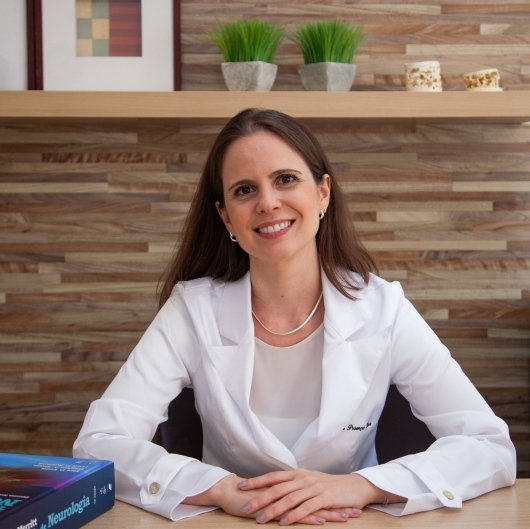 Dra. Vivian Proença Lara