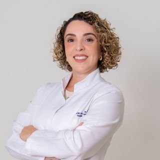 Dra. Aline Falleiros de Freitas