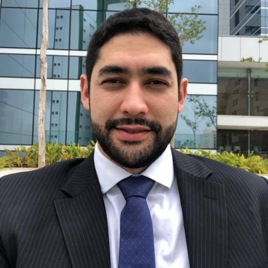 Dr. Vinicius Trindade Gomes Da Silva